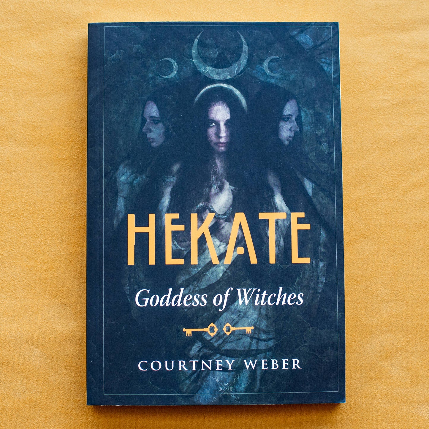 Hekate: Ancient Goddess Witchcraft Book